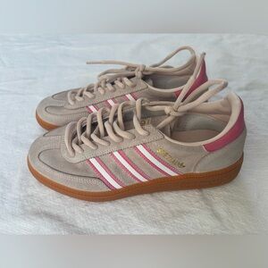 Adidas Spezial in beige/pink size 36 (US 5.5)
